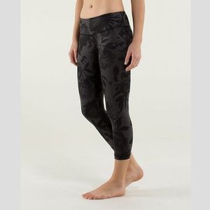 Floral lululemon crop leggings